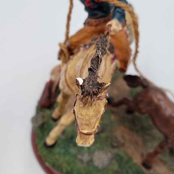 Russ Berrie Ceramic Figure on Base - Cowboy Trails Last Round-Up 14624 READ - Picture 13 of 16